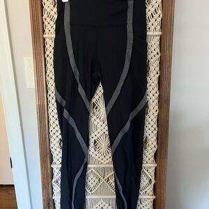 Lululemon Black/Gray Athletic Leggings